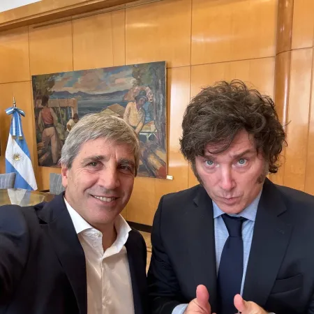 Caputo exhibe superávit, pero oculta un costo fiscal que el FMI mira de cerca
