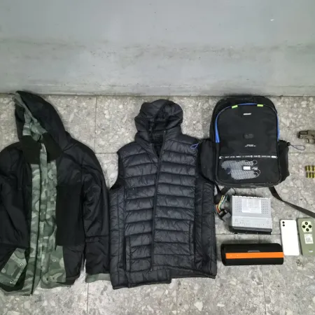 Video: robaron un auto en Lanús, chocaron un patrullero y terminaron detenidos
