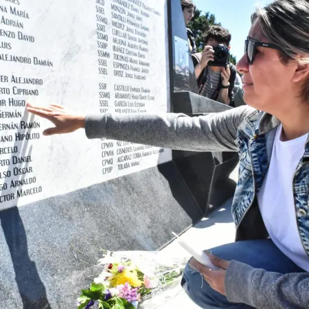 “No hundan al ARA San Juan”: denuncian nuevos maltratos a las familias