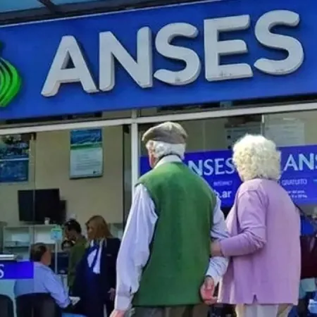 ANSES paga jubilaciones altas y desempleo: quiénes cobran este jueves 24