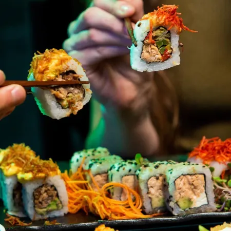 Unaghi Sushi Bar: el menú donde cenaron Karina Milei, Bullrich y Menem
