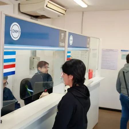 Argentina endureció los controles migratorios y Paraguay sigue de cerca sus efectos