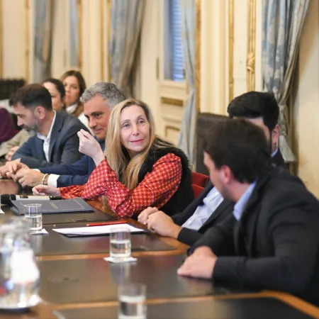 Insólito: en un oficialismo que se ve ganador, se siguen yendo diputados de LLA