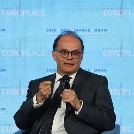 Francia: la deuda se encarece y el gobierno prepara un ajuste millonario