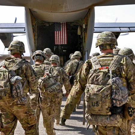 Estados Unidos deja sus últimas bases en Irak: el problema ahora es quién llena el espacio