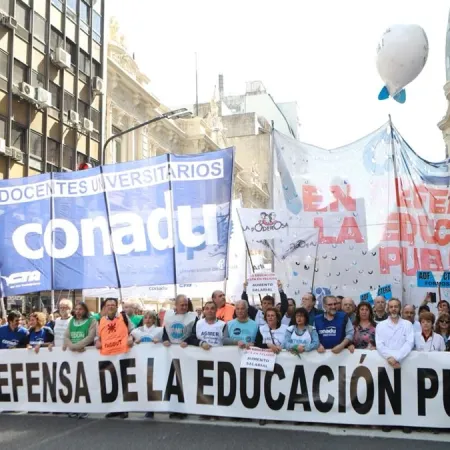 Docentes universitarios paran 72 horas en reclamo de la Ley de Financiamiento