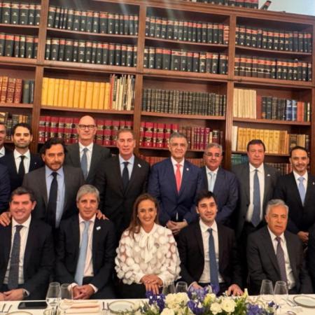 Santilli activa la negociación por las PASO 2027 con los gobernadores en París
