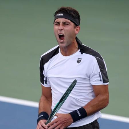 Etcheverry superó a Navone y se quedó con el duelo argentino en el US Open