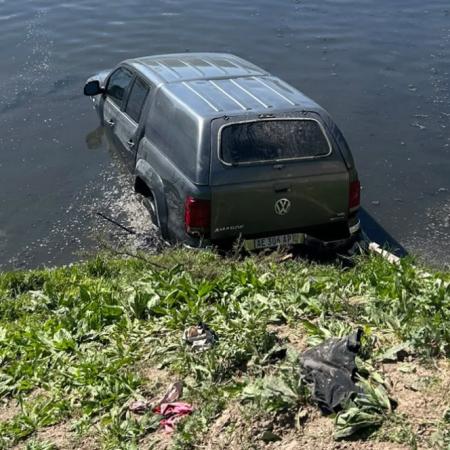 La sorprendente historia detrás de una Amarok encontrada en el Arroyo El Gato