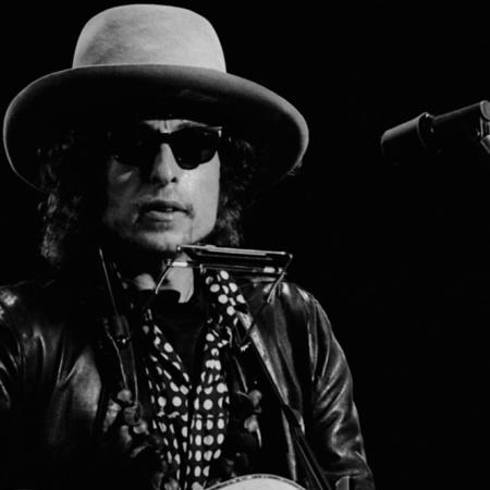 La caja de Bob Dylan que deja escuchar por primera vez 371 temas inéditos
