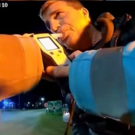 Escándalo con un funcionario nacional: tomó, dio positivo en alcoholemia y huyó