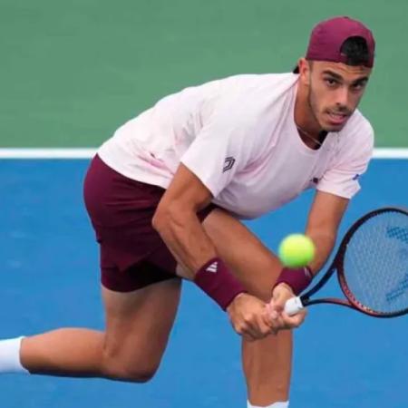 Cerúndolo remontó y venció a Struff en cinco sets para avanzar a tercera ronda del US Open
