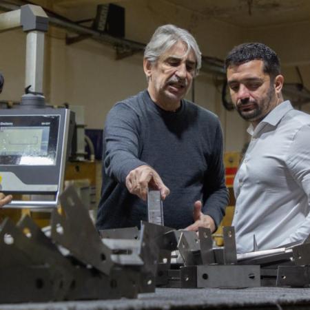 Agustín Balladares visitó una fábrica de Lanús: las 5 políticas que pidió