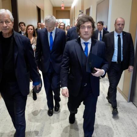 Milei viaja a París con once gobernadores: qué puede cambiar para las provincias