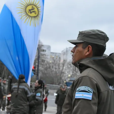 Gendarmería, Prefectura y PSA: rango por rango, cómo subirán los suplementos