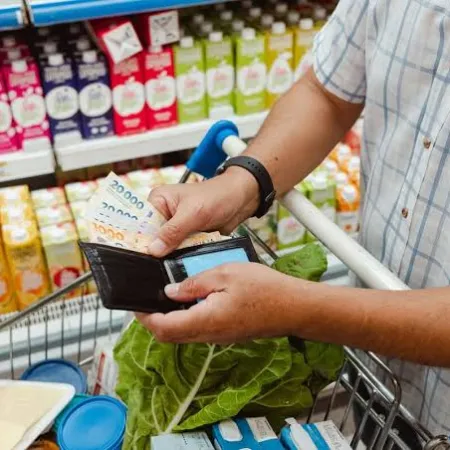 ¿Septiembre vuelve al 2% de inflación? Qué se estima y cuándo se conoce el dato
