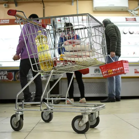Alquiler, comida y tarifas: llegó a Diputados el índice de Sobrecarga de Gastos Esenciales