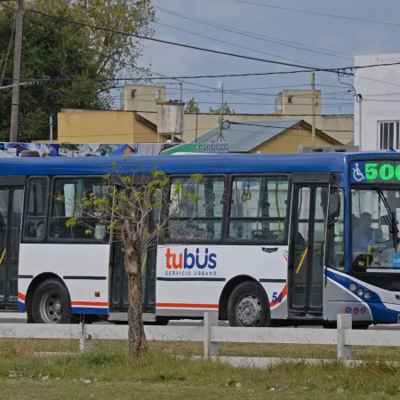 Transporte en PBA y pueblos aislados: media sanción para reformar una ley de 1957