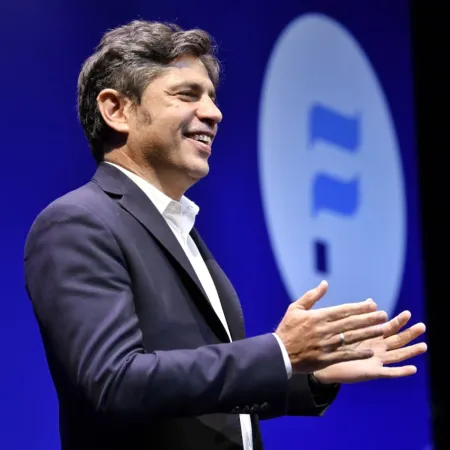 Mendoza y Córdoba le abren la puerta a Kicillof para pelear en todo el país