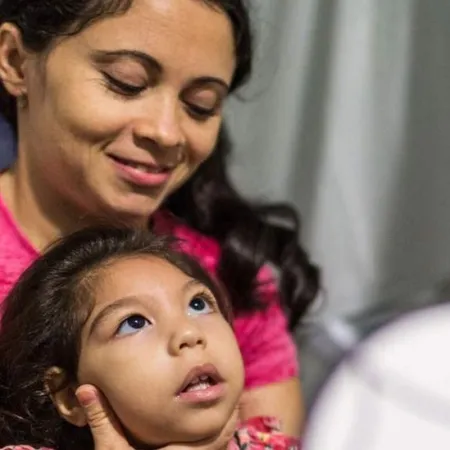 Plomo en casa: la OMS alerta sobre niños expuestos y Brasil prepara controles