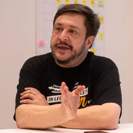 Quién es Hernán Casciari, el famoso escritor denunciado por presunta estafa