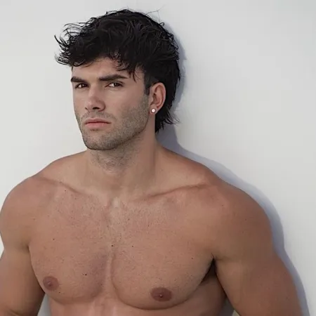Las fotos hot de Juani Delca, el influencer que apuesta fuerte a las redes sociales