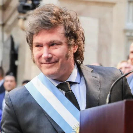 Milei insistió con los “10 días sin comer” y Diputados vota las deudas: qué te cambiaría