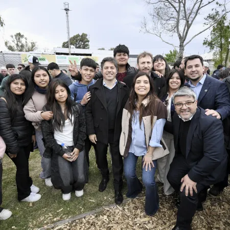 Kicillof lanzó un programa de empleo joven en PBA: por qué se relaciona con el ambiente
