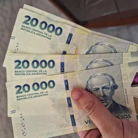 El Gobierno oficializó 19 acuerdos salariales: cuáles son los gremios incluidos