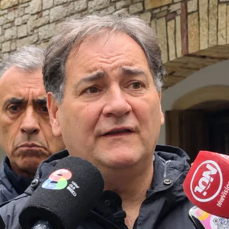 Javier Alonso cruzó a Karina Milei por los presos de Devoto y le pasó factura a Montenegro