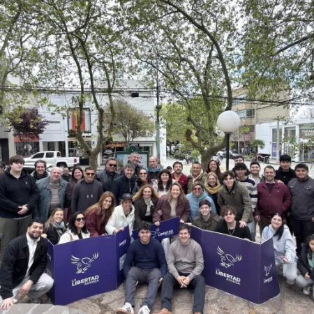 La Libertad Avanza salió a afiliar en toda la Provincia y ya mira la Gobernación
