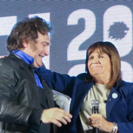 Bullrich le marcó un límite a Milei por su frase sobre “quemar” a periodistas