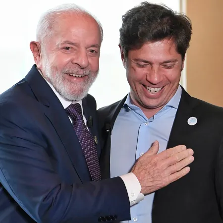 Kicillof saludó a Lula: “No hay campaña de odio que pueda derrotar a un pueblo"