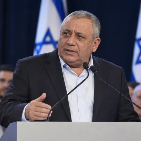 Eisenkot desafía a Netanyahu tras los sondeos y promete impulsar un nuevo gobierno israelí