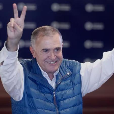 Tucumán: la norma que podría definir una nueva candidatura de Jaldo llega a la Corte