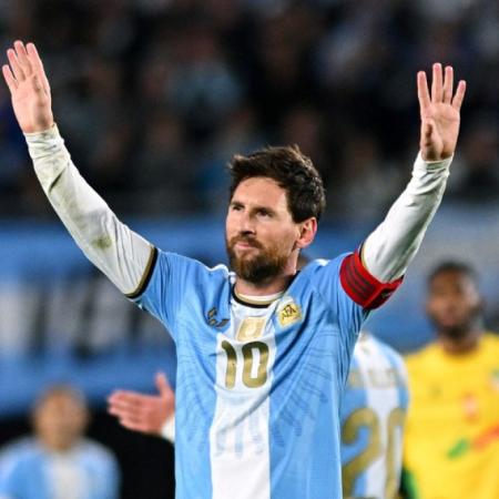 Lionel Messi se despidió de la Selección en una noche soñada en el Monumental
