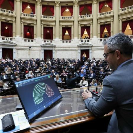 El Gobierno tiene quorum y la oposición busca dar el batacazo en una sesión clave