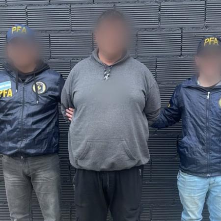 Estaba prófugo por golpear a su ex y cayó por un trámite inesperado en el centro porteño