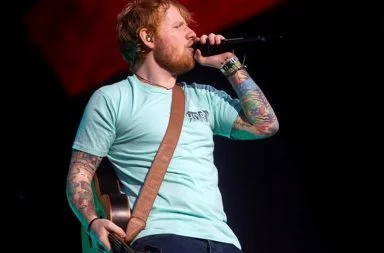 Ed Sheeran presenta dos canciones de su nuevo disco
