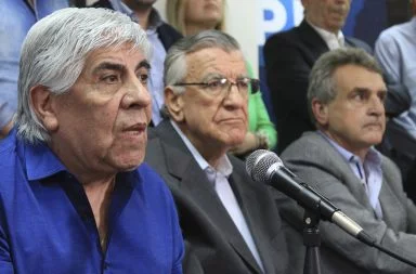 Moyano y Daer: con tensiones hacia Alberto Fernández
