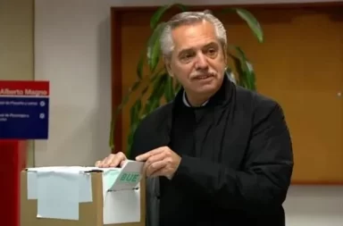 Alberto Fernández ya emitió su voto en las PASO 2023