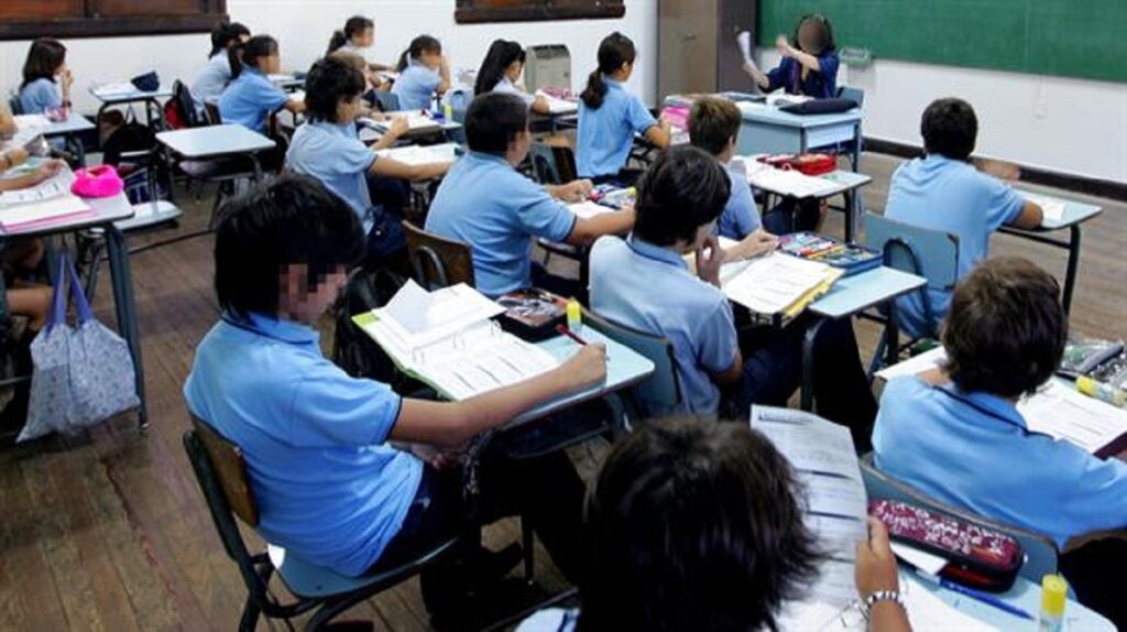 Los colegios privados aumentan 16% sus cuotas en octubre