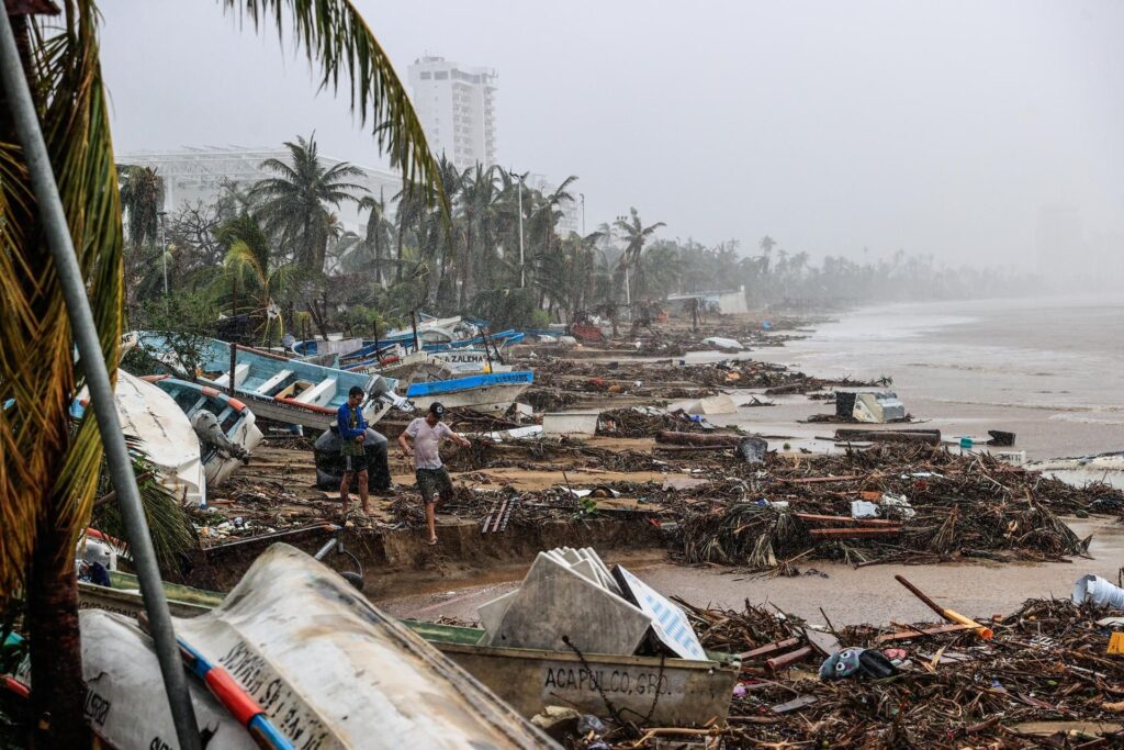 El huracán Otis arrasó Acapulco y dejó al menos 27 muertos
