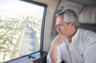Alberto Fernández denunció que varias veces apuntaron al helicóptero presidencial