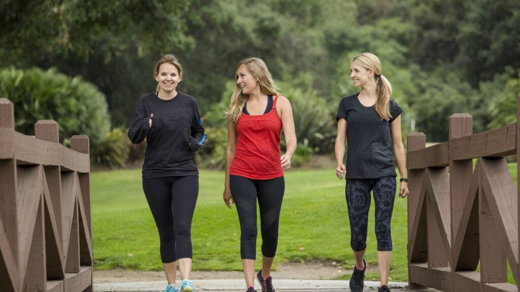 Un nuevo estudio revela que caminar sólo 2.600 pasos al día reduce el riesgo de enfermedad cardiovascular