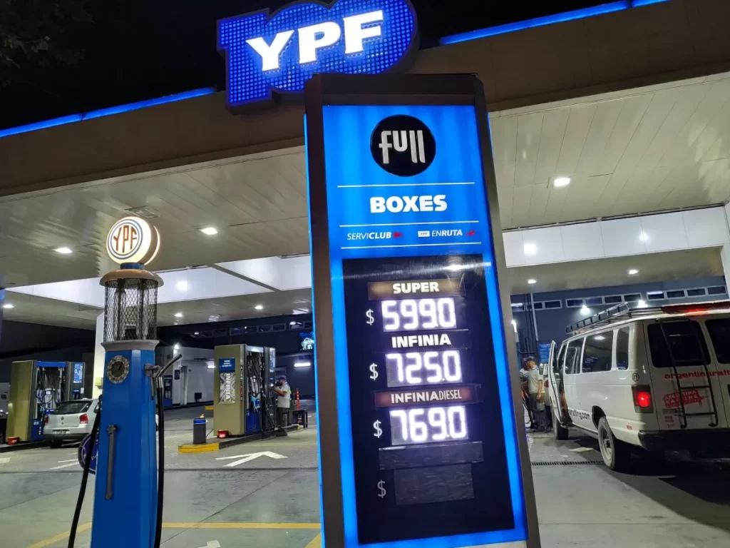 YPF tambièn se sumo al aumento de combustibles