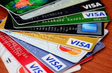 Se cae el consumo con tarjetas de crédito
