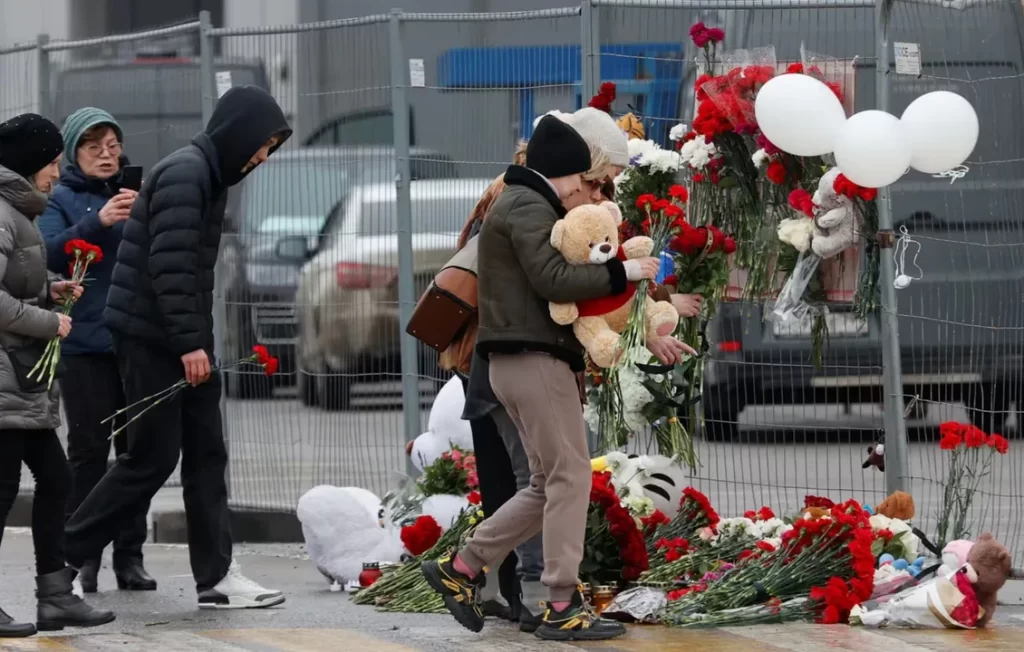 Terror en Moscú: ya son 11 detenidos por el ataque que dejó al menos 115 muertos