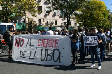 El timeline de la marcha estudiantil: un informe revela que Milei perdió la pelea en las redes